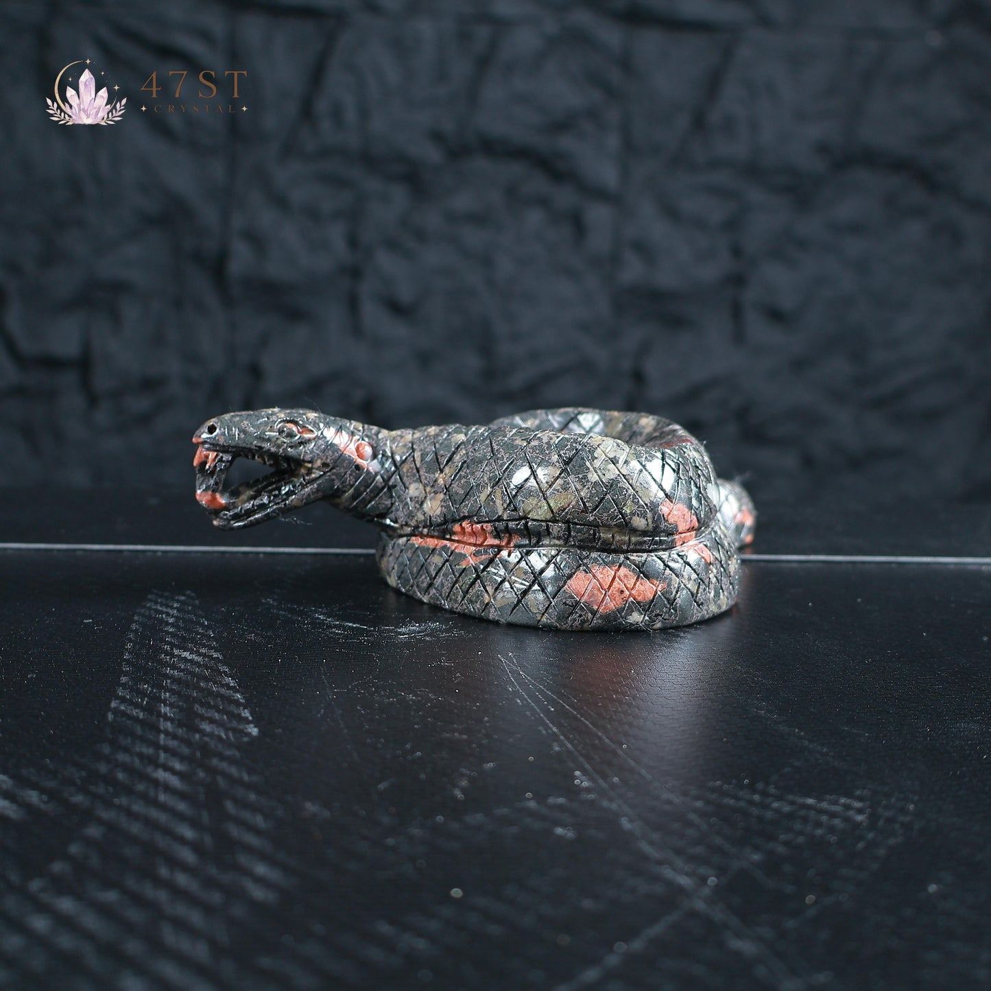 Plum Blossom Jasper Snake Carving