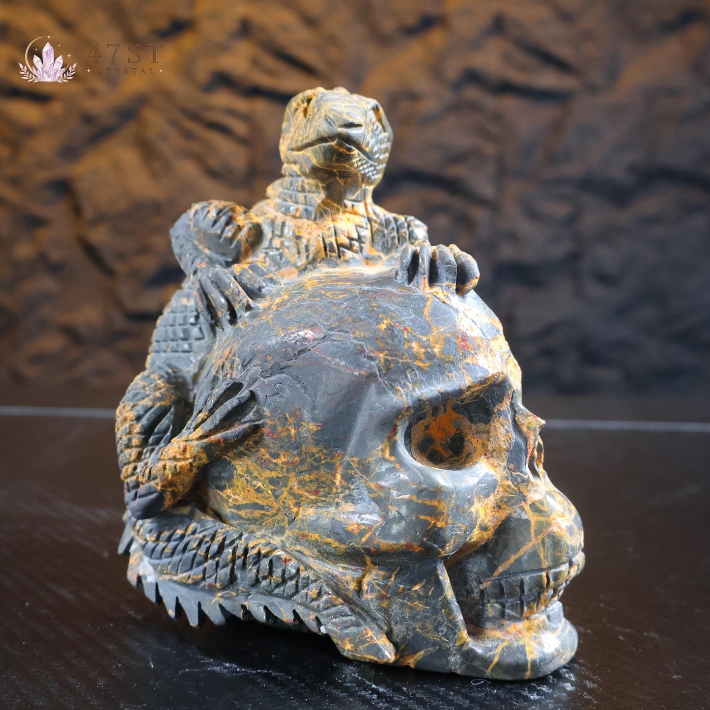 Realgar Lizard & Skull Carving