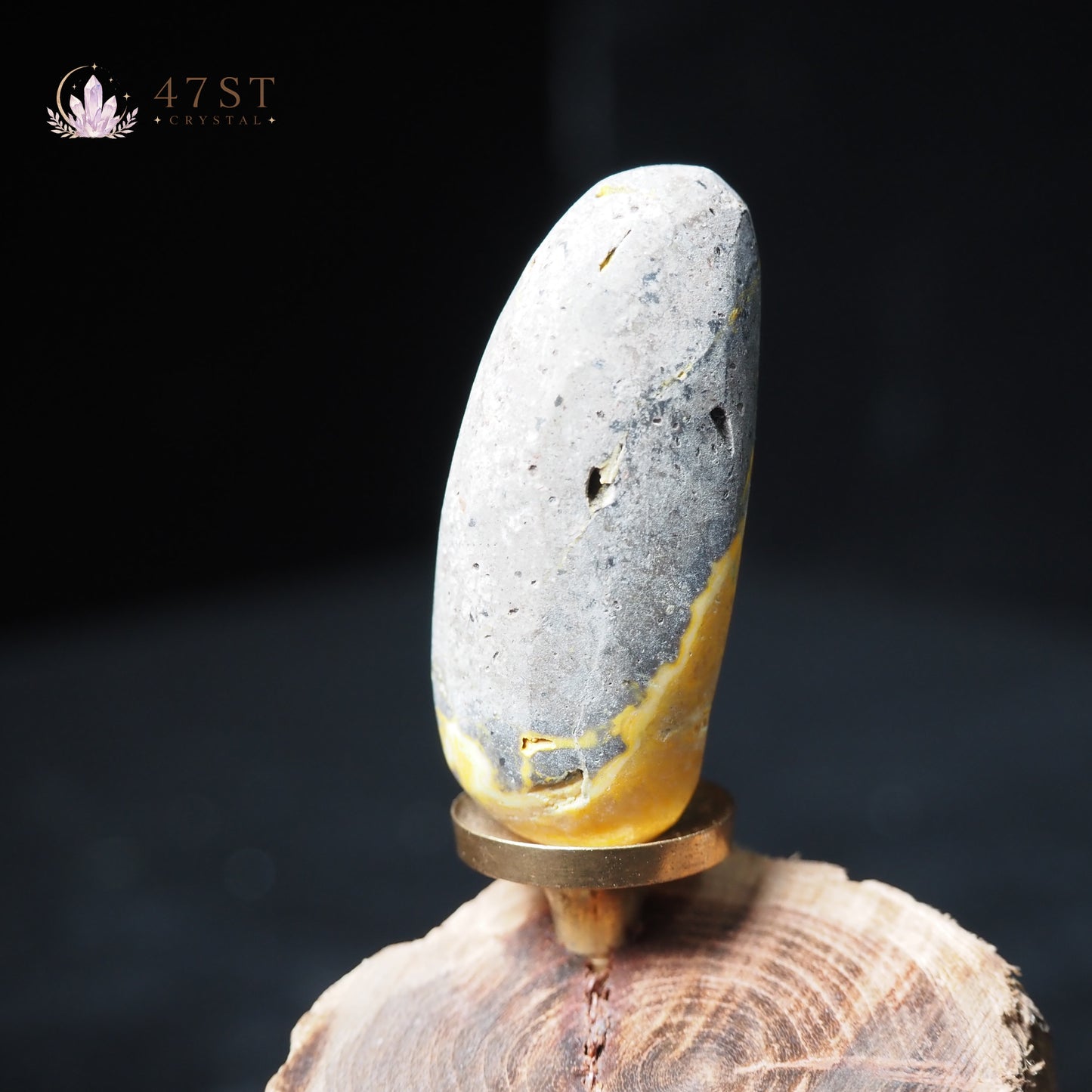 Bumblebee Jasper Palm
