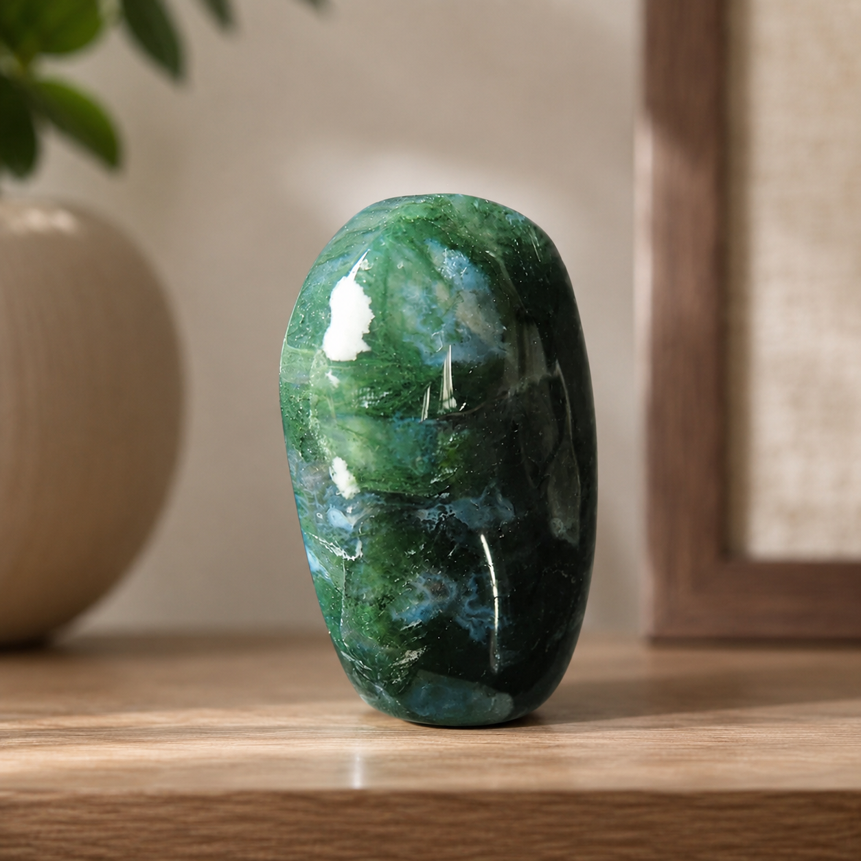 Moss Agate Palm Stone