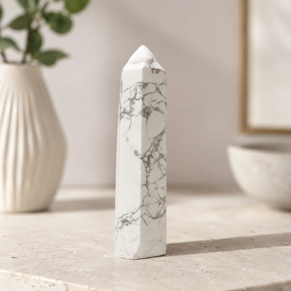 Howlite Point