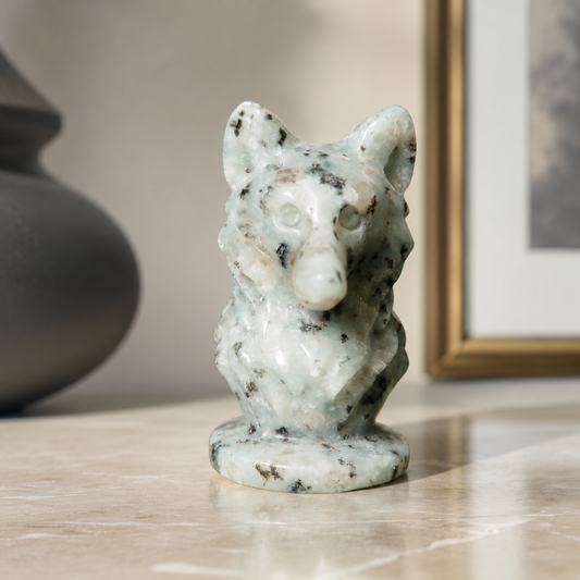 Kiwi Jasper Wolf Carving