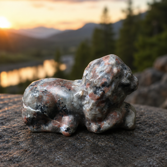 Yooperlite Lion Carving