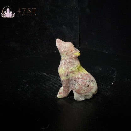 Plum Blossom Jasper Wolf Carving