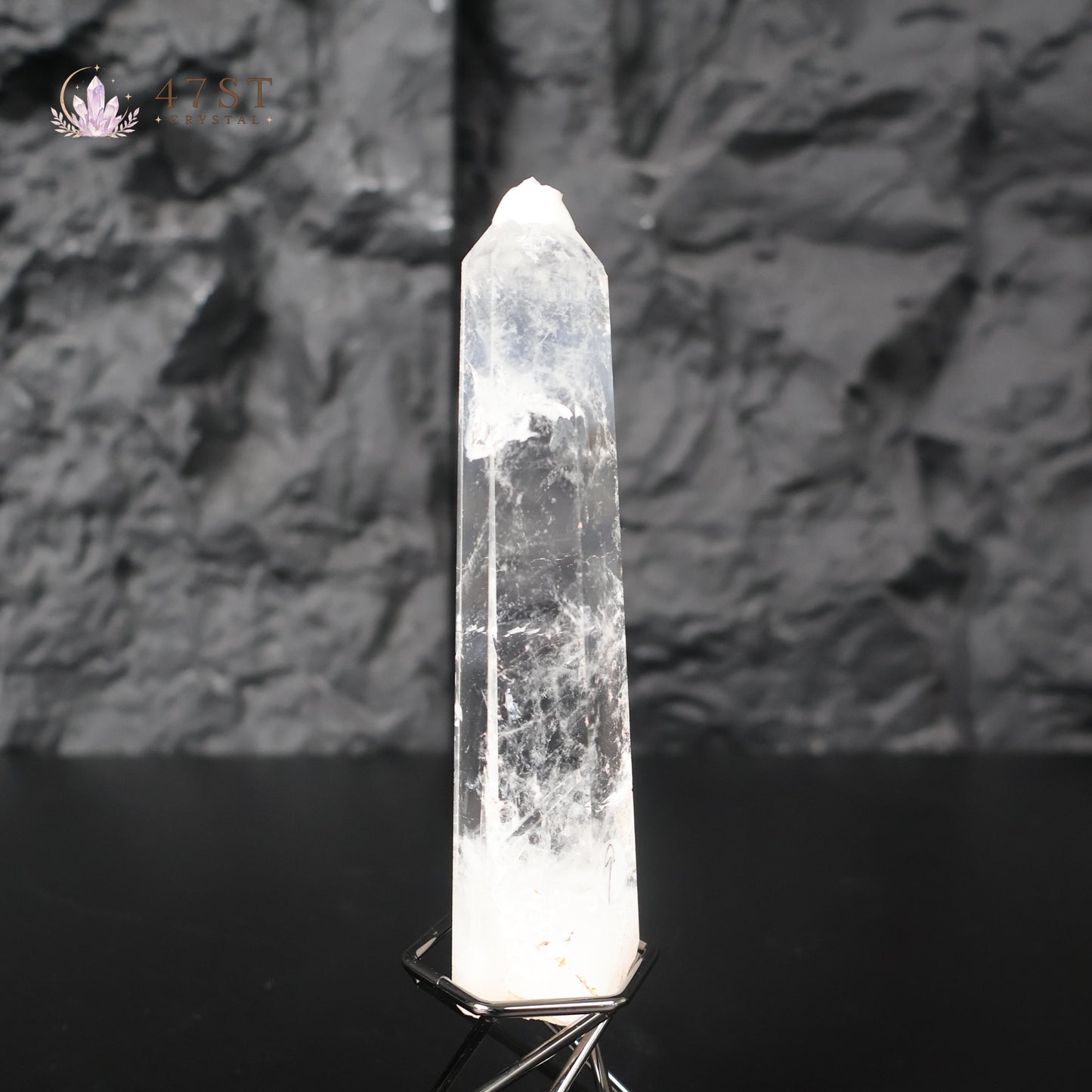 Clear Quartz Tower(raw root)