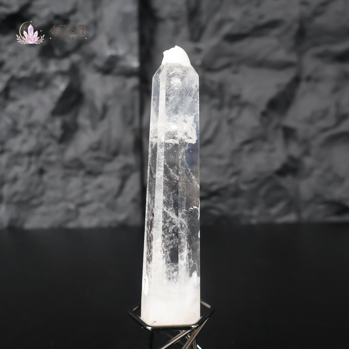 Clear Quartz Tower(raw root)