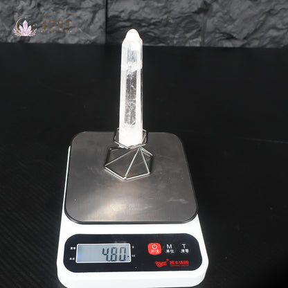 Clear Quartz Tower(raw root)