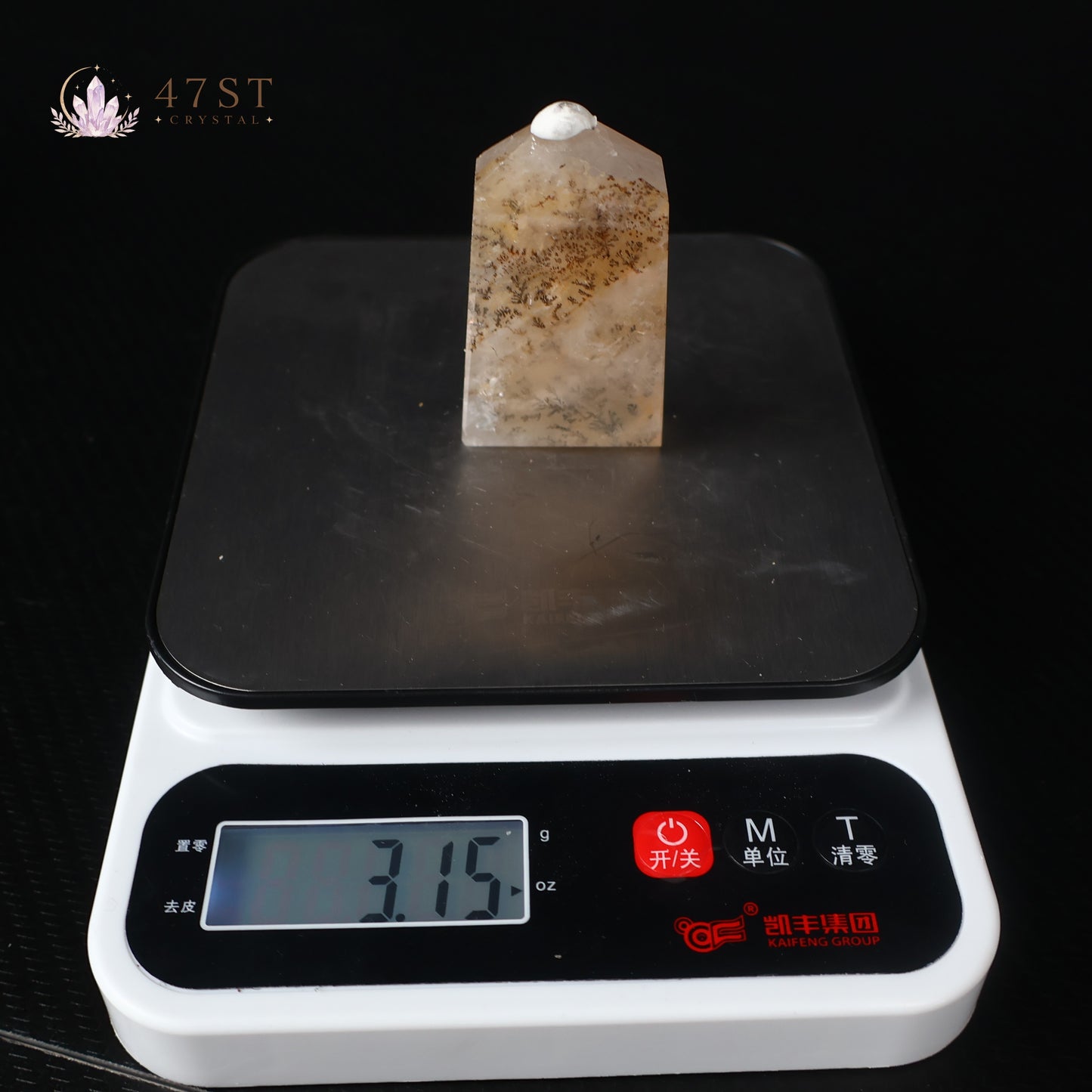 Dendritic Quartz Tower