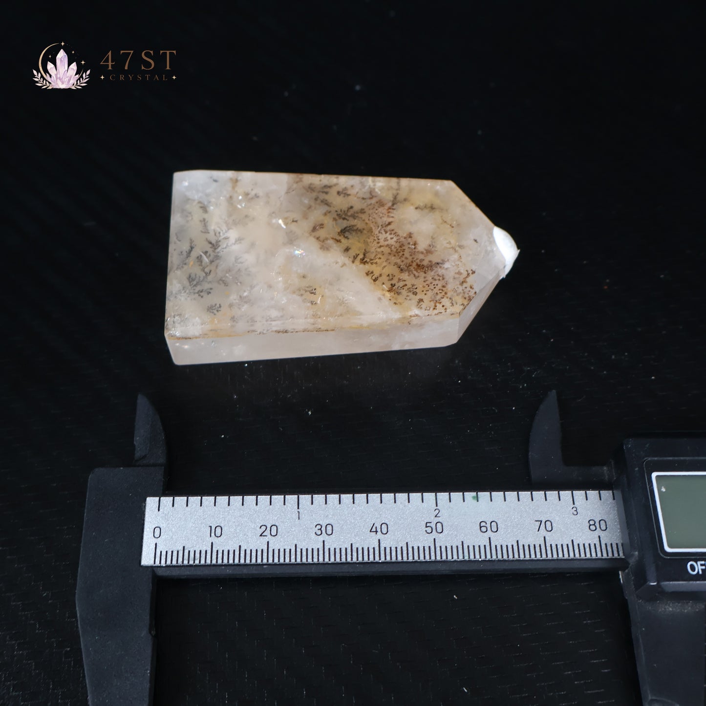 Dendritic Quartz Tower