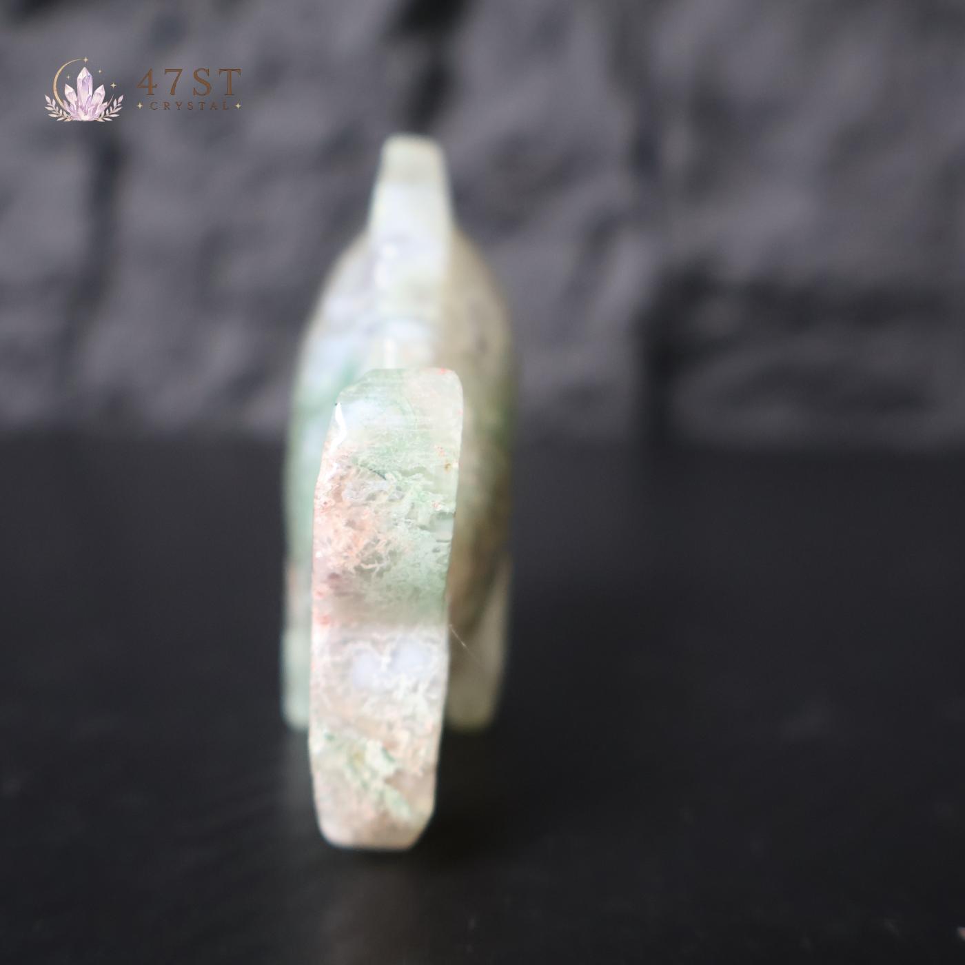 Moss Agate Piranha Carving