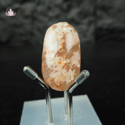 Flower Agate Palm Stone