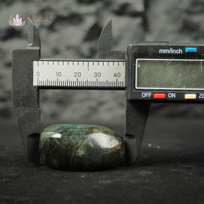 Labradorite Palm Stone