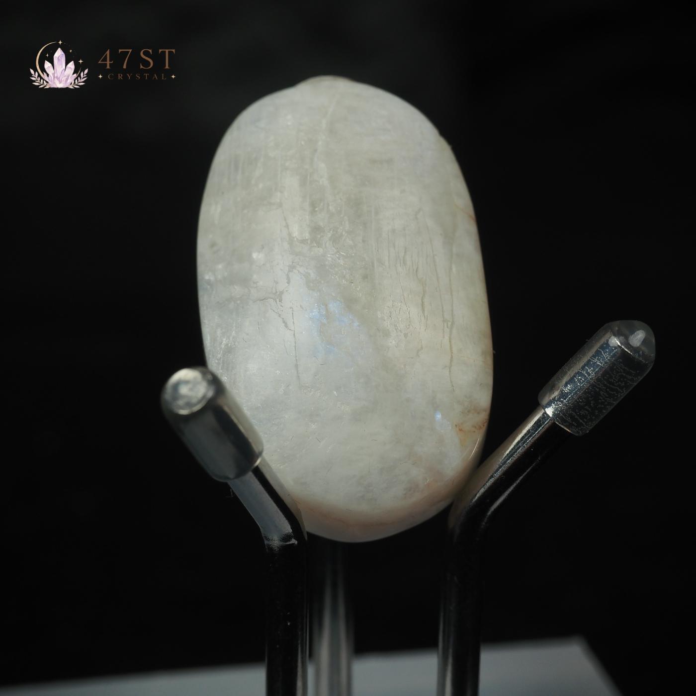Moonstone Palm Stone
