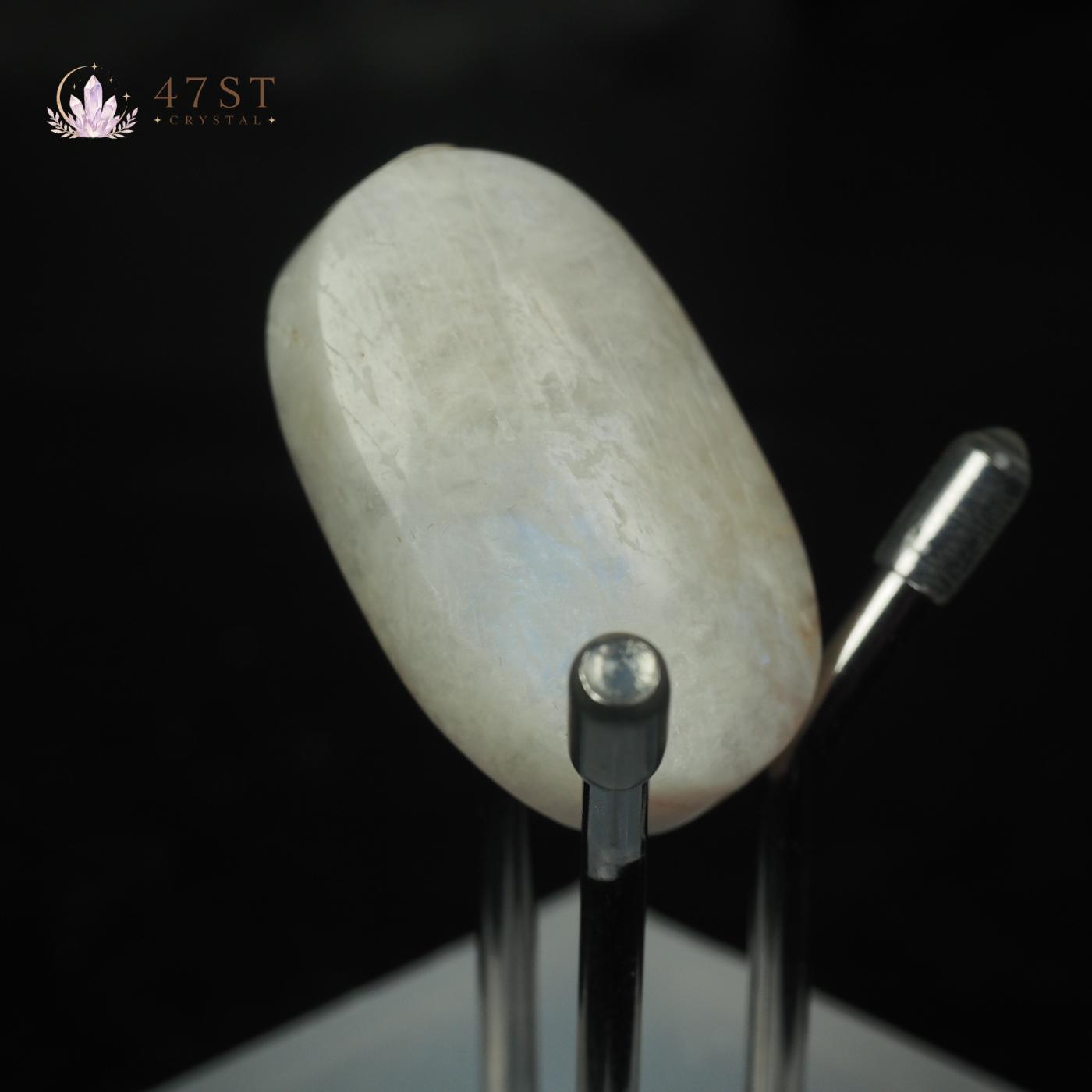 Moonstone Palm Stone