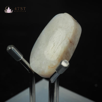 Moonstone Palm Stone