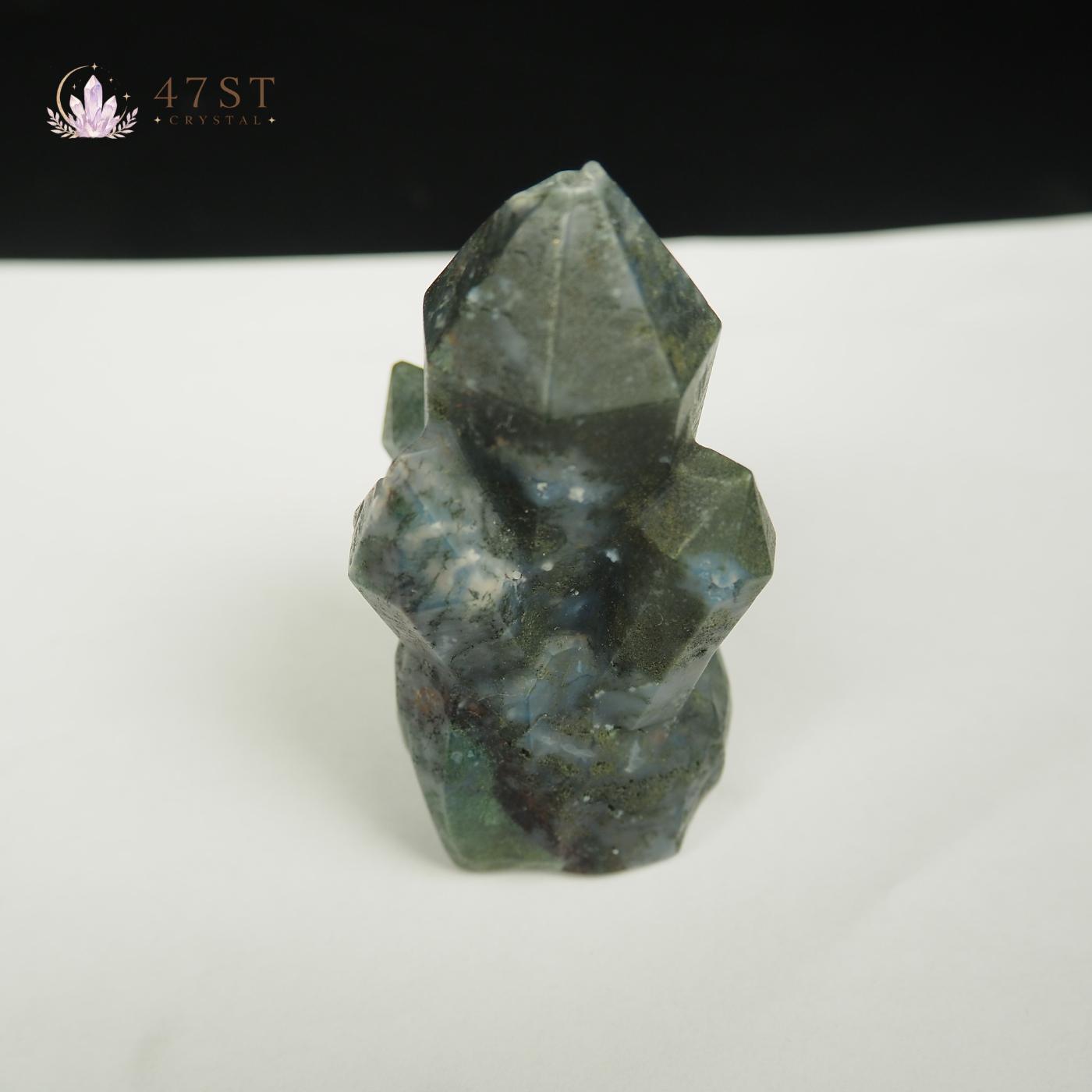 Serpentine Crystal Cluster Carving