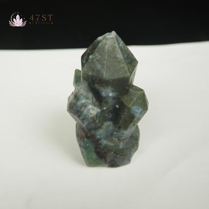 Serpentine Crystal Cluster Carving
