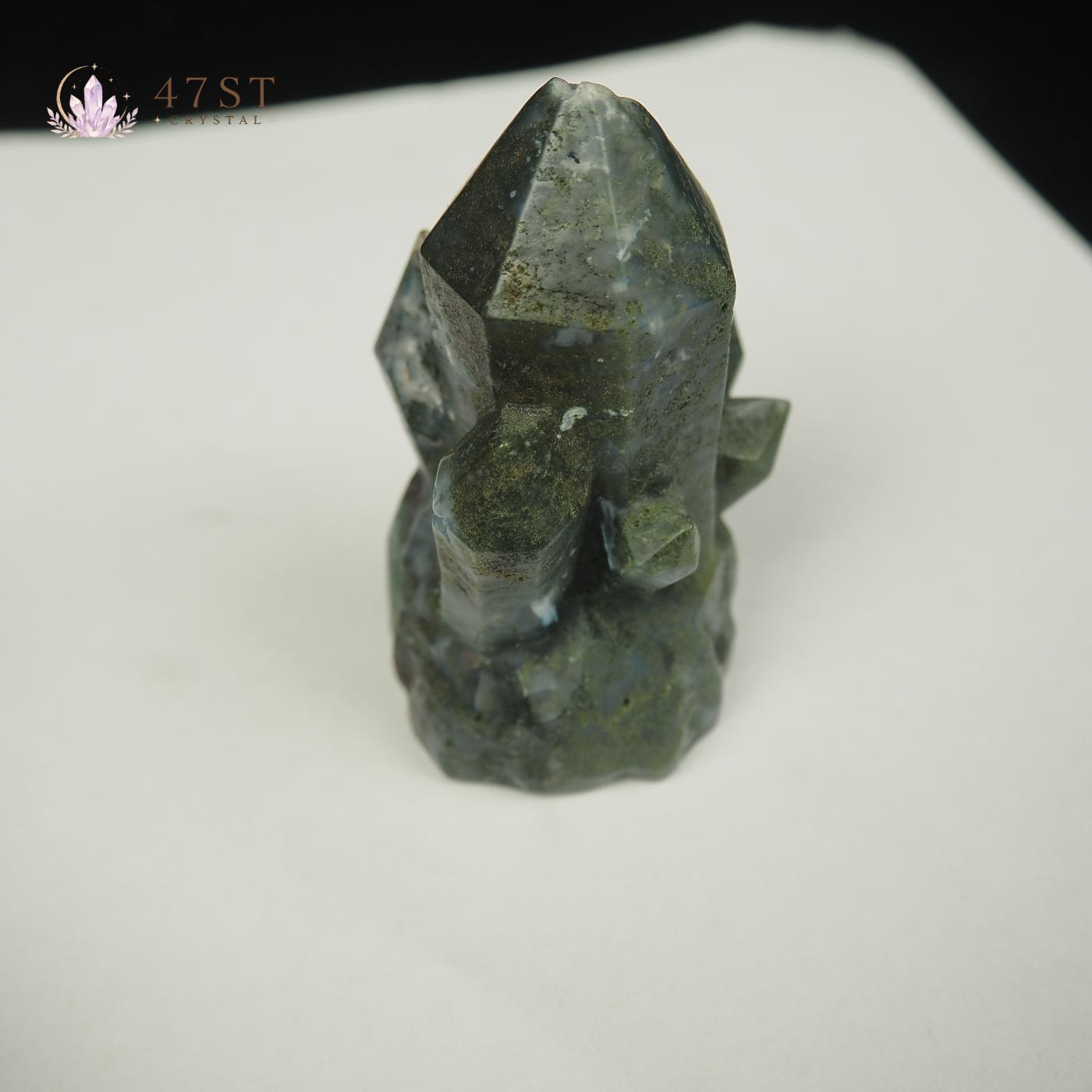 Serpentine Crystal Cluster Carving