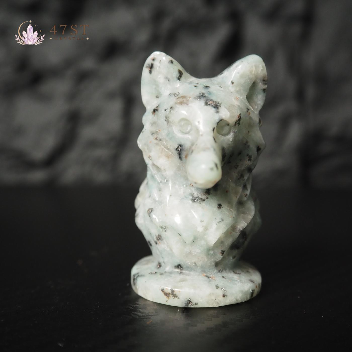 Kiwi Jasper Wolf Carving