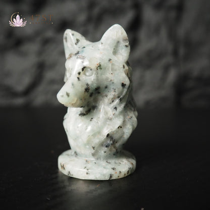 Kiwi Jasper Wolf Carving