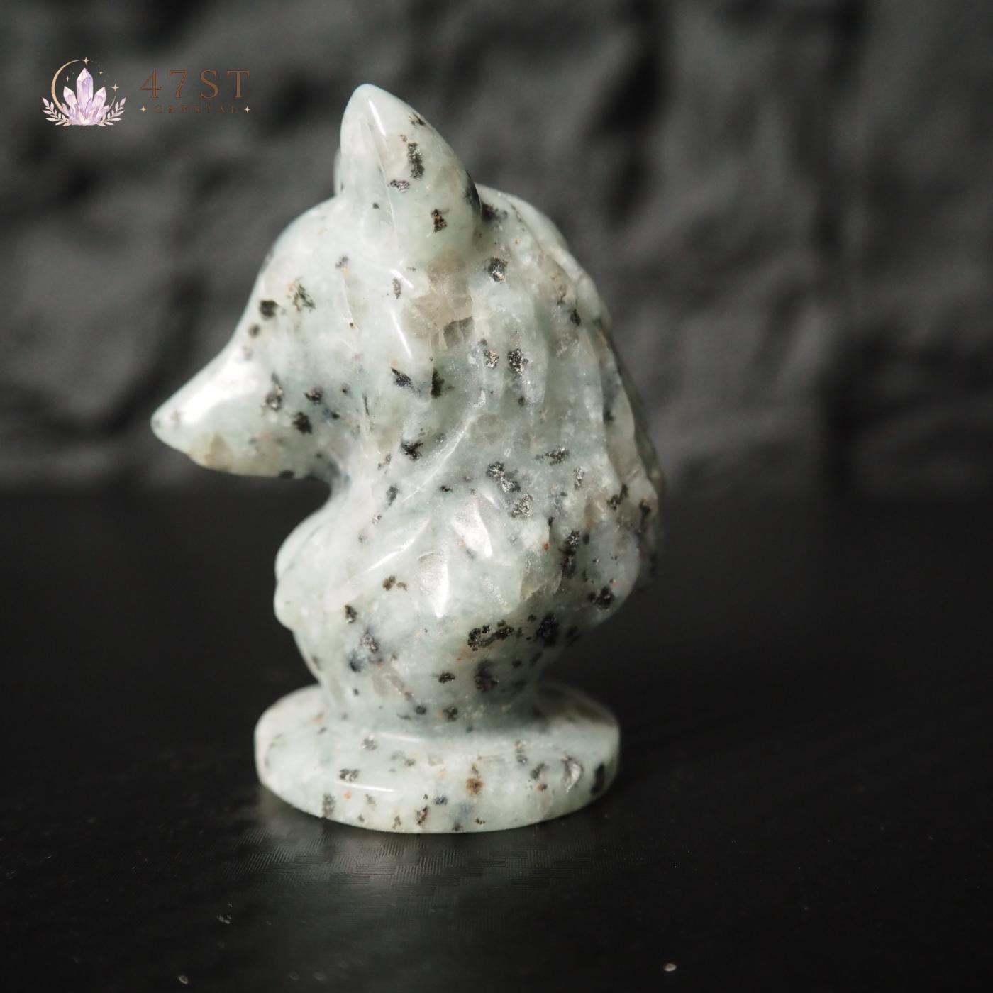 Kiwi Jasper Wolf Carving