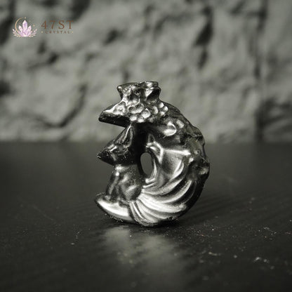 Obsidian Fox Carving