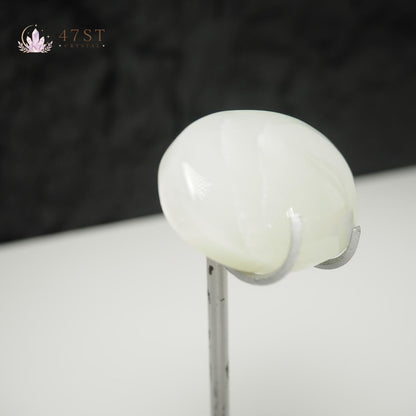 Moonstone Palm Stone