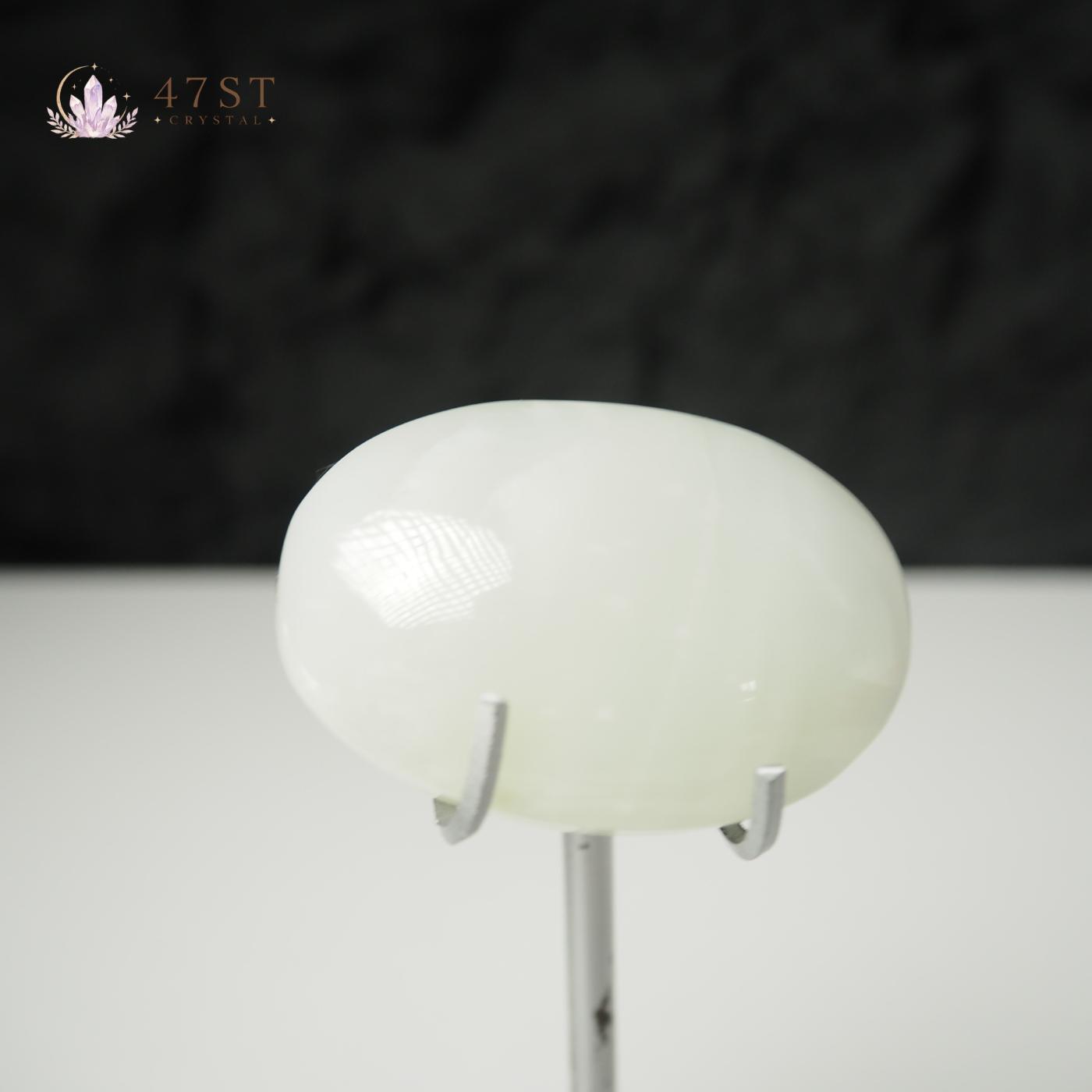 Moonstone Palm Stone