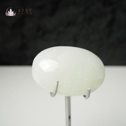 Moonstone Palm Stone