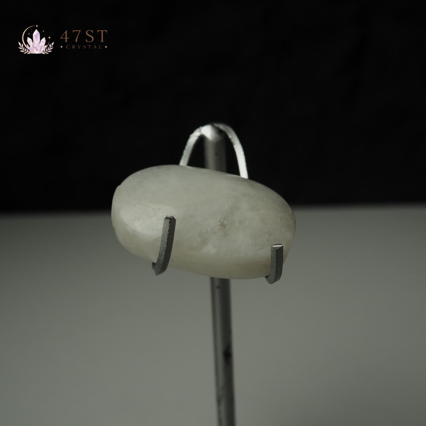 Moonstone Palm Stone