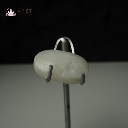 Moonstone Palm Stone