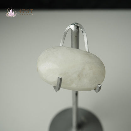 Moonstone Palm Stone