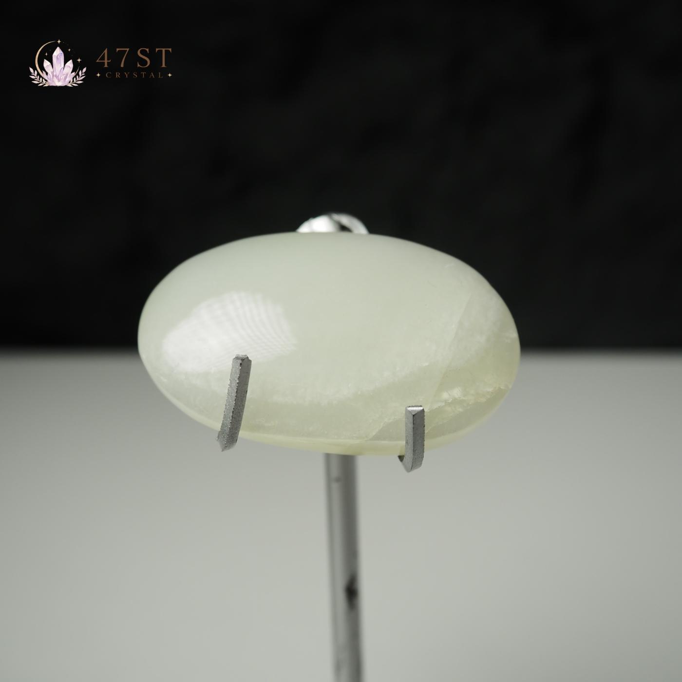 Moonstone Palm Stone