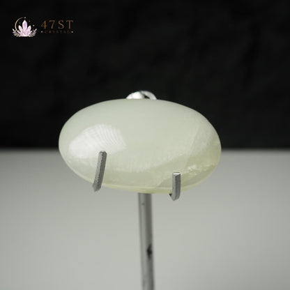 Moonstone Palm Stone