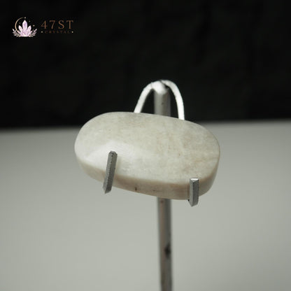 Moonstone Palm Stone