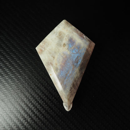 Moonstone Diamond Carving