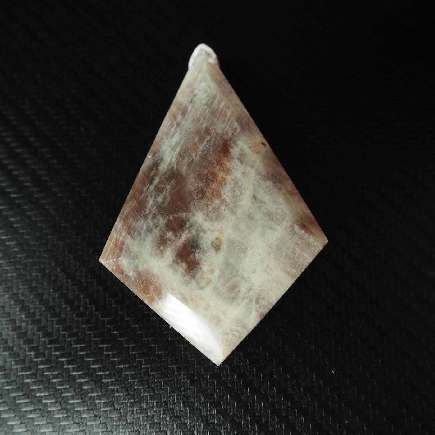 Moonstone Diamond Carving