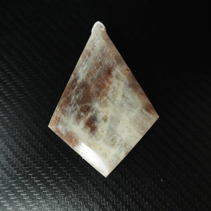 Moonstone Diamond Carving